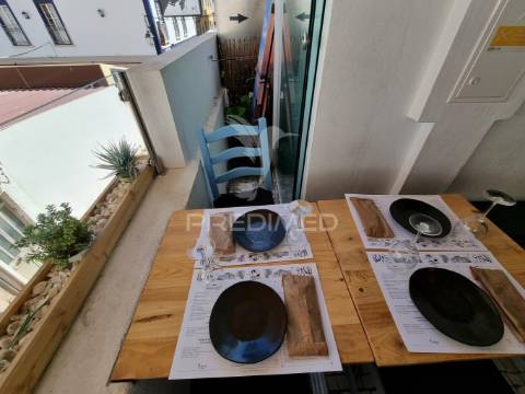 Restaurante na zona ribeirinha com 40 lugares