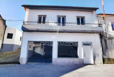 Espaço comercial para arrendamento! amiais de baixo / santarém