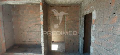 Moradia t4, em construção - cuba