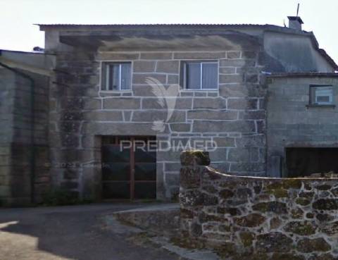 Moradias para restaurar em guilhofrei, vieira do minho