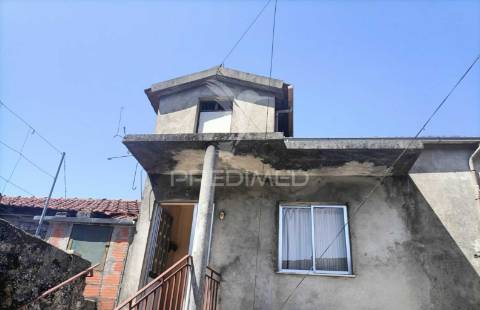 Moradias para restaurar em guilhofrei, vieira do minho