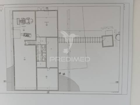 Terreno industrial em silves