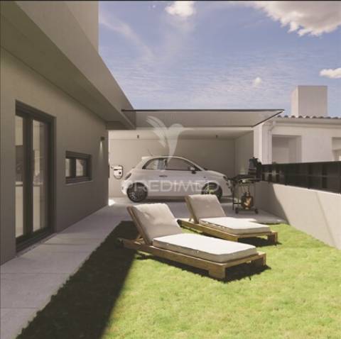 Moradia isolada t2 em sesimbra (aiana de cima)