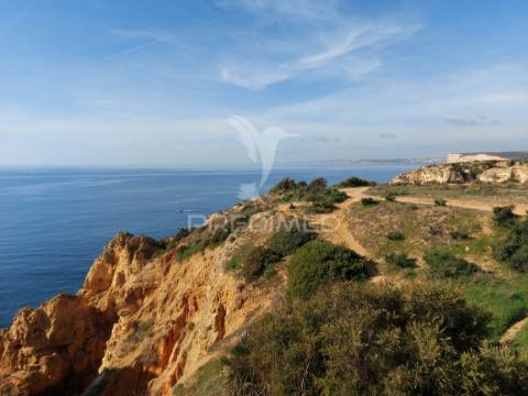 Entre o céu a terra e o mar 300m2 sua moradia de luxo, lagos