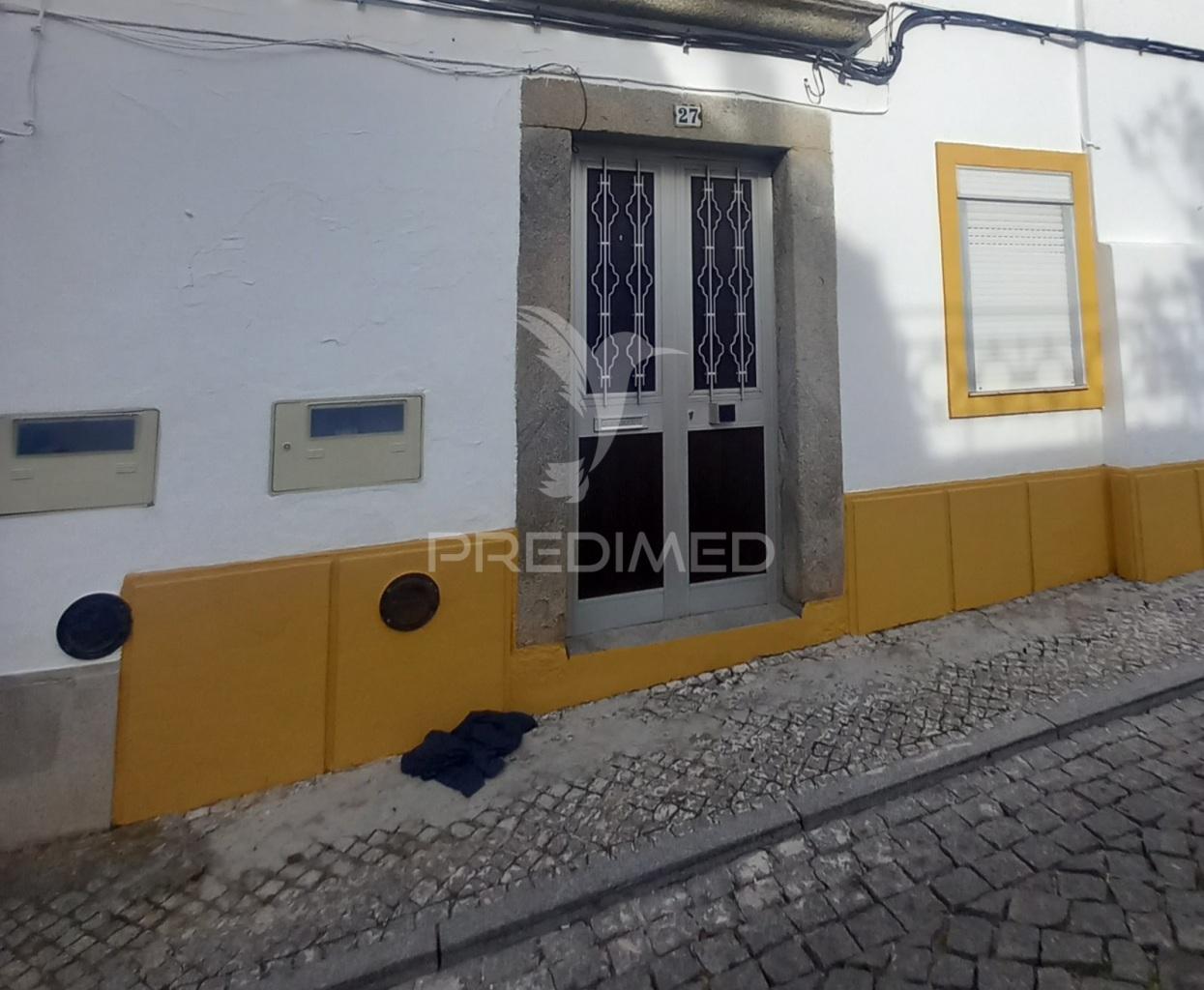 Rès de chão t2 com quintal