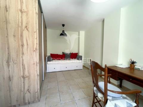 Moradia térrea próxima de caldas da rainha