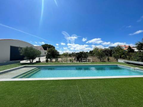 Moradia térrea próxima de caldas da rainha