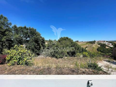 Moradia térrea próxima de caldas da rainha