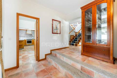 Moradia t3 situada junto à nossa senhora da abadia.