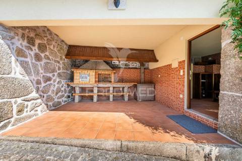 Moradia t3 situada junto à nossa senhora da abadia.