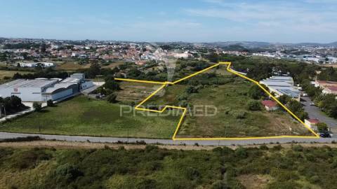 Grande terreno para atividades económicas em sintra