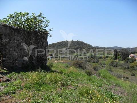S. bartolomeu messines. terreno misto com habitação em ruínas