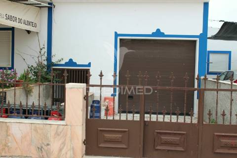 Moradia 4 andares t 15