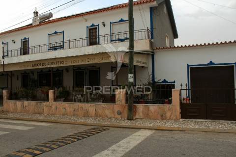 Moradia 4 andares t 15