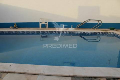 Moradia 4 andares t 15