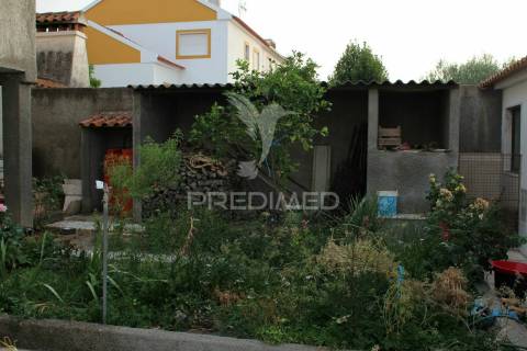 Moradia 4 andares t 15