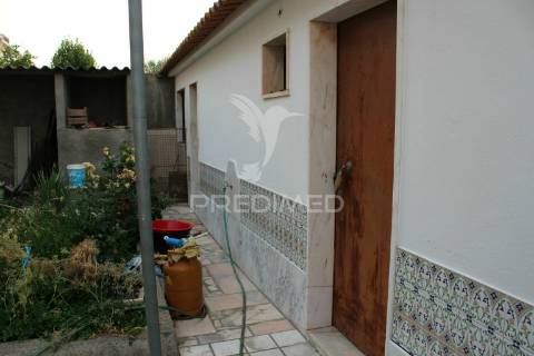 Moradia 4 andares t 15