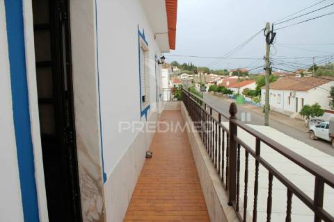 Moradia 4 andares t 15