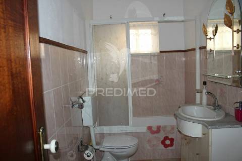 Moradia 4 andares t 15