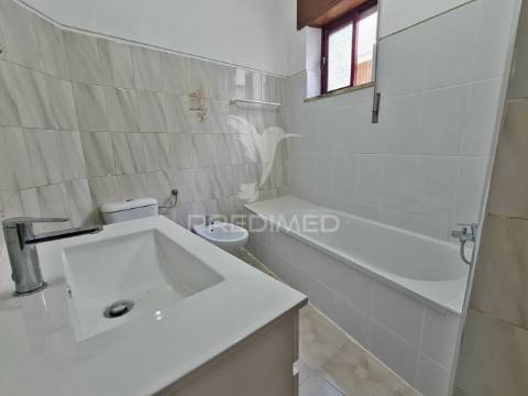 Apartamento t3 no centro de macedo de cavaleiros.