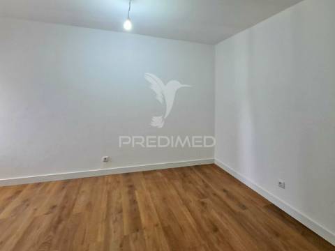 Apartamento t3 no centro de macedo de cavaleiros.