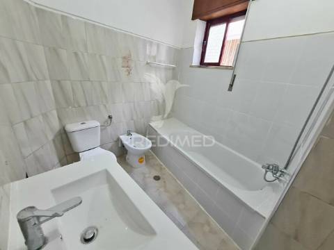 Apartamento t3 no centro de macedo de cavaleiros.