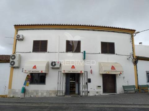 Pastelaria/café em alpalhão