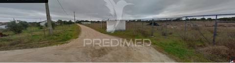Terreno de 3 hectares em ermidas do sado com potencial para 90 apartamentos