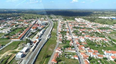 Terreno de 3 hectares em ermidas do sado com potencial para 90 apartamentos