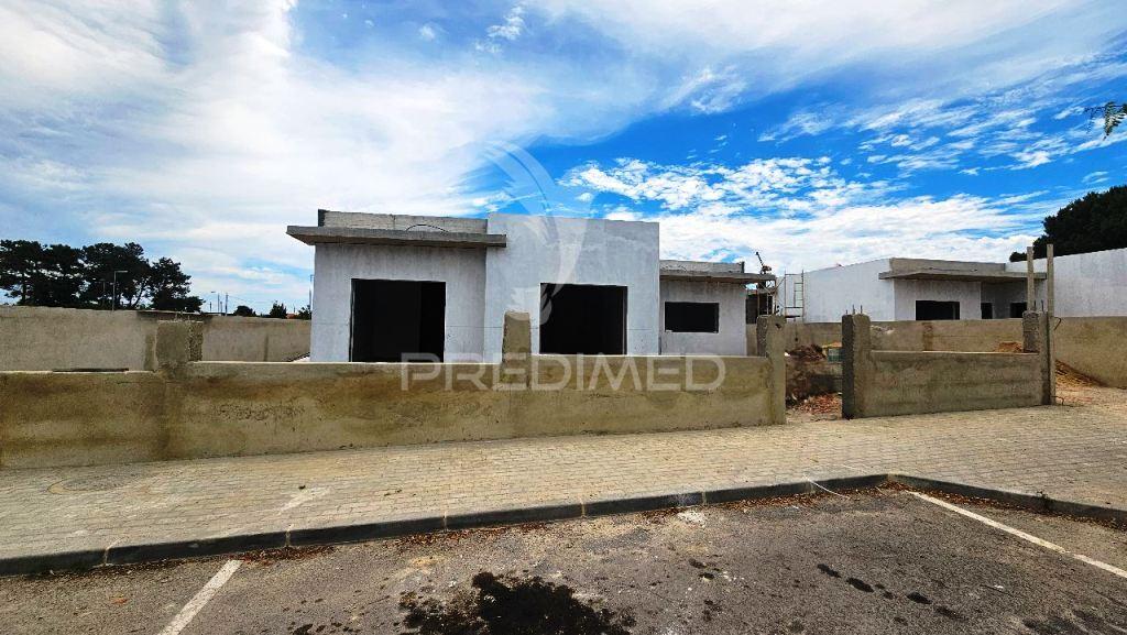 Moradia isolada t3 c/piscina e garagem, brejos de azeitão