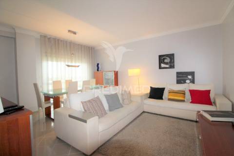 Duplex t3+2 com terraço e garagem