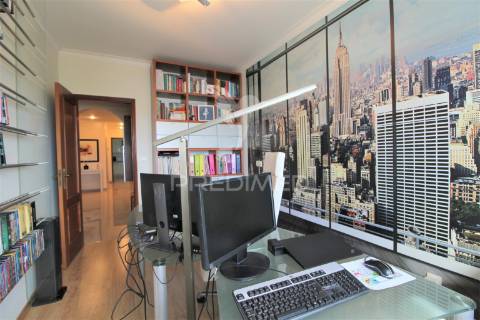 Duplex t3+2 com terraço e garagem