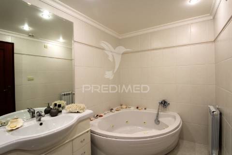 Duplex t3+2 com terraço e garagem