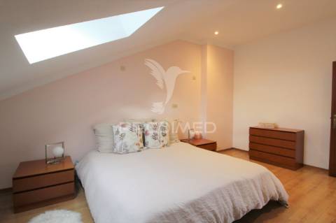 Duplex t3+2 com terraço e garagem