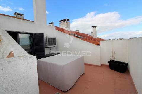 Duplex t3+2 com terraço e garagem