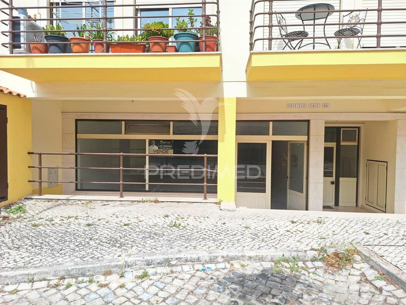Magnifico espaço comercial, localizado em minde - alcanena