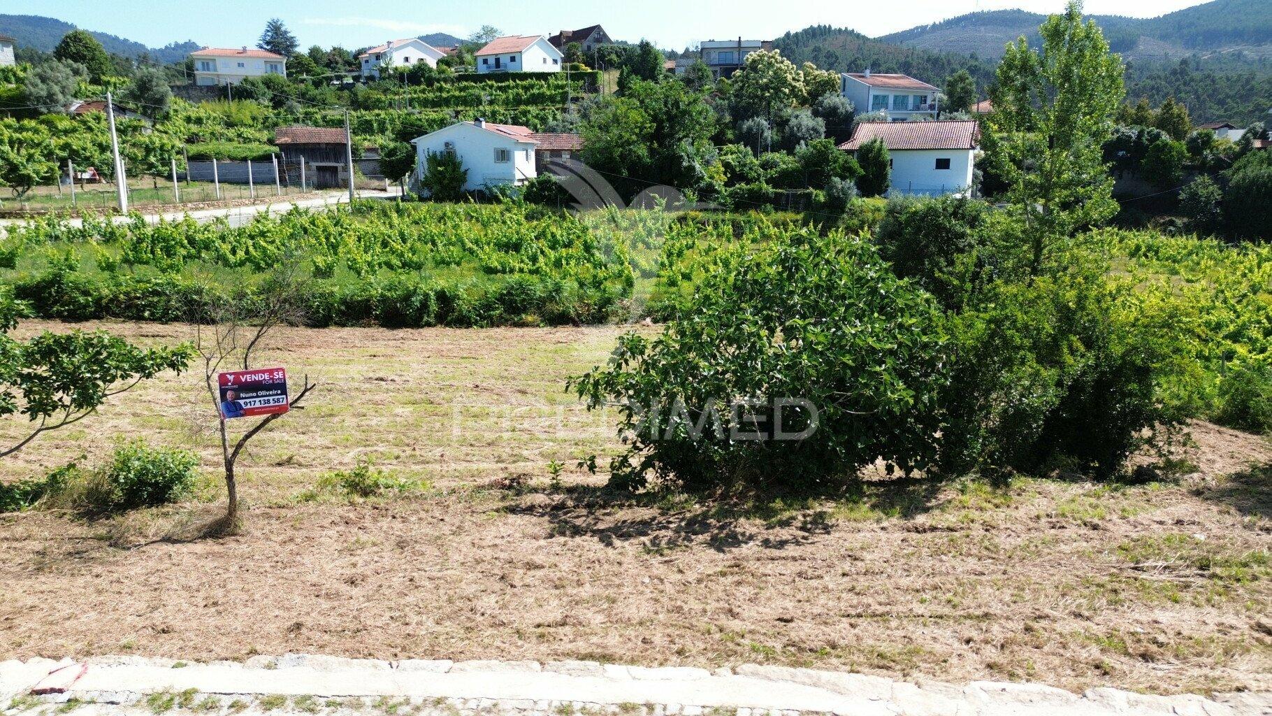 Terreno para construção de moradias multifamiliar