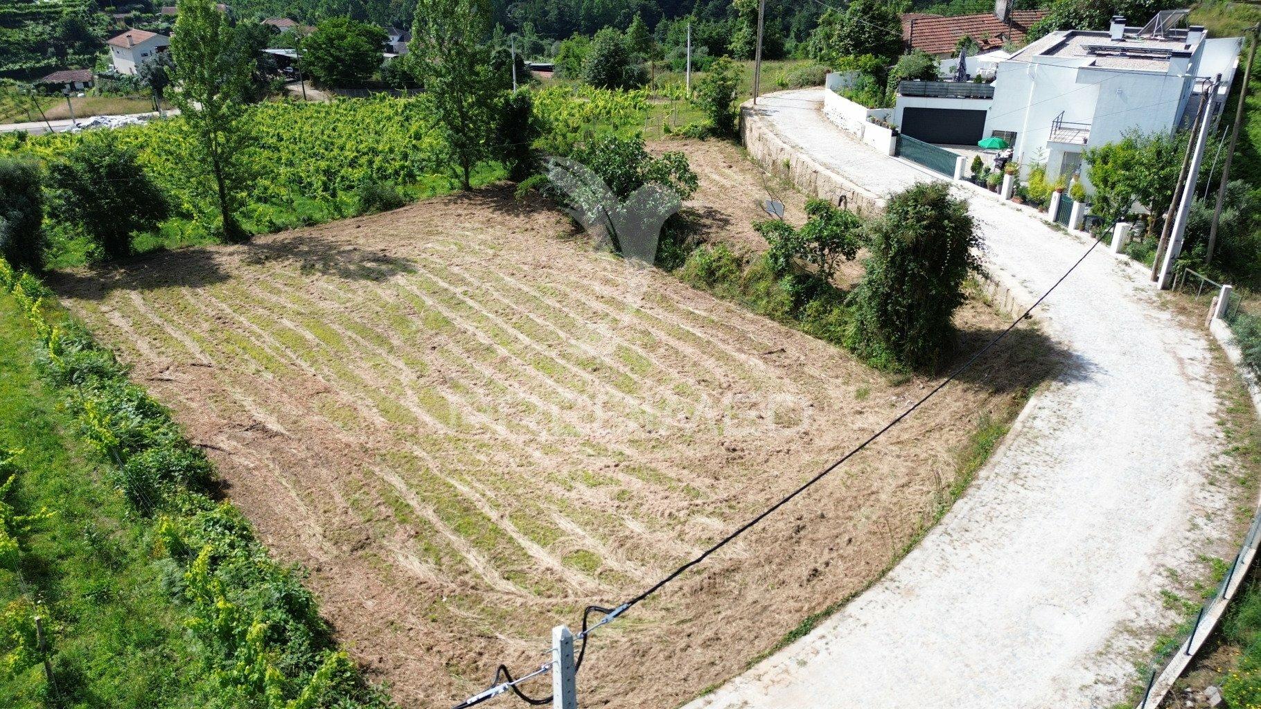 Terreno para construção de moradias multifamiliar