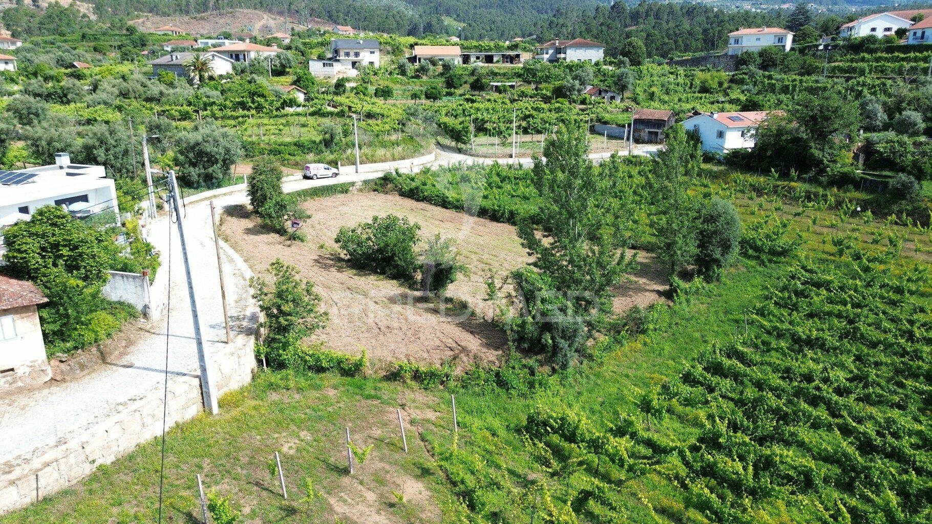 Terreno para construção de moradias multifamiliar