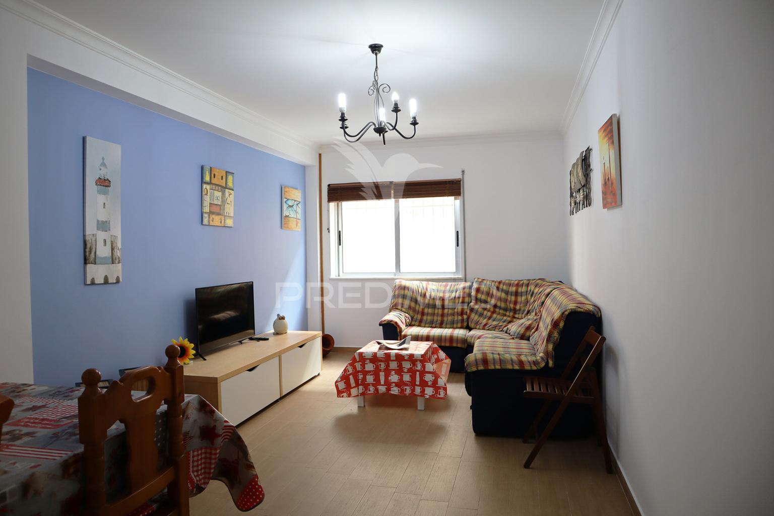Moderno t2 em vila real de santo antónio, com garagem