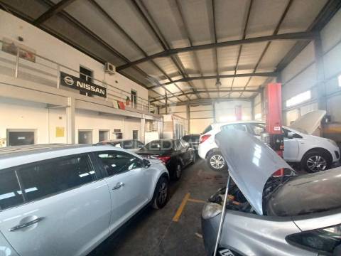 Oficina - mecânica, chapa e pintura