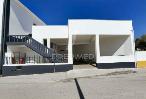 Café restaurante comendador na comenda / casével / santarém.