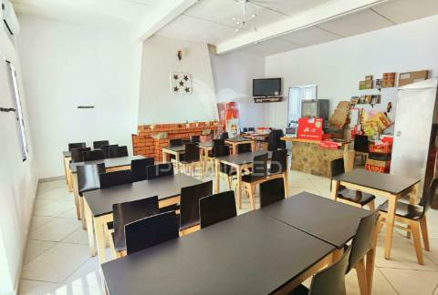 Café restaurante comendador na comenda / casével / santarém.