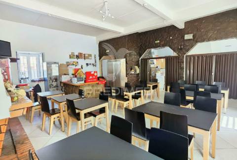 Café restaurante comendador na comenda / casével / santarém.