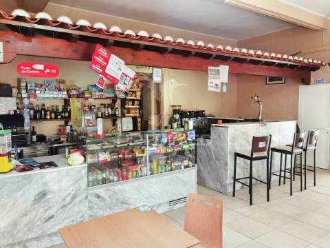 Café restaurante comendador na comenda / casével / santarém.