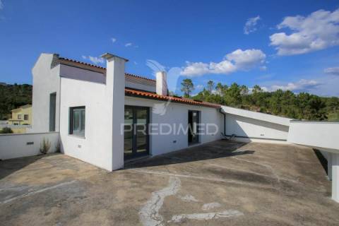 Terreno com moradia t6 no murtal- eiras-coimbra