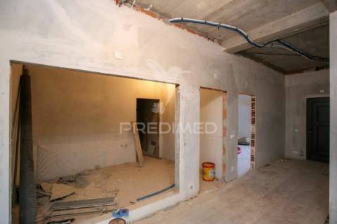 Terreno com moradia t6 no murtal- eiras-coimbra