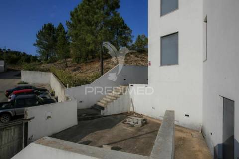 Terreno com moradia t6 no murtal- eiras-coimbra