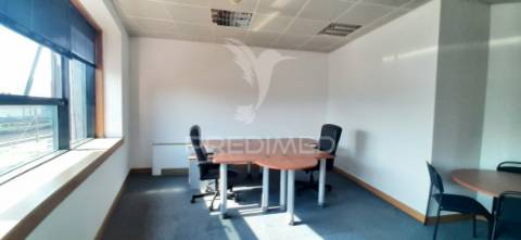 Excelente escritório, ótimo preço, parque das nações, lisboa