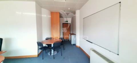 Excelente escritório, ótimo preço, parque das nações, lisboa